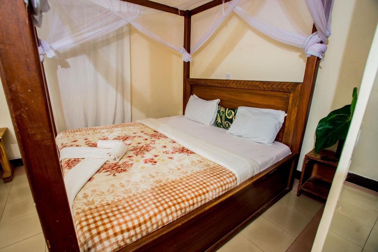 The Secret Garden Hotel Moshi Ngoại thất bức ảnh